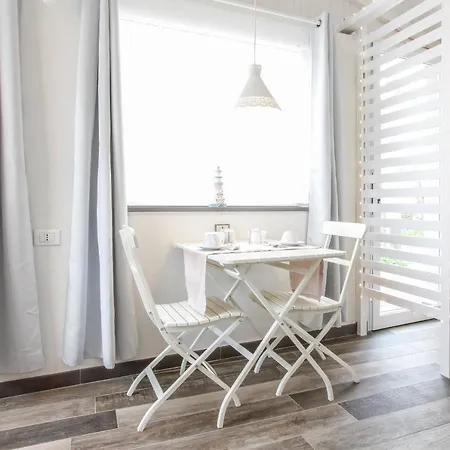 Bed & Breakfast Il Faro Di Mary Santa Lucia (Sardinia)