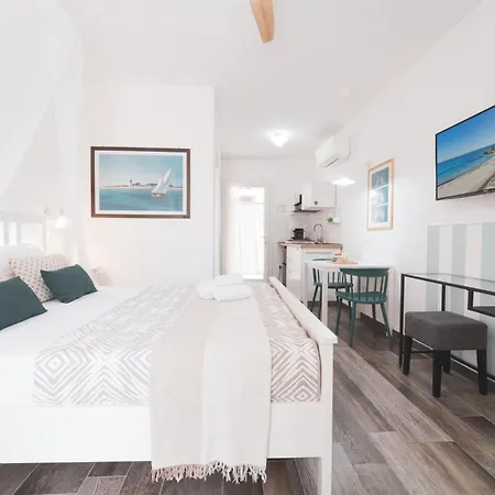 Pensjonat Il Faro Di Mary 3*